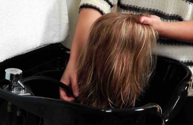 Как мыть парик из искусственных волос.